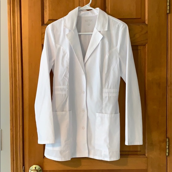 Scrubology Jackets & Blazers - Women’s 28” Lab Coat NWOT